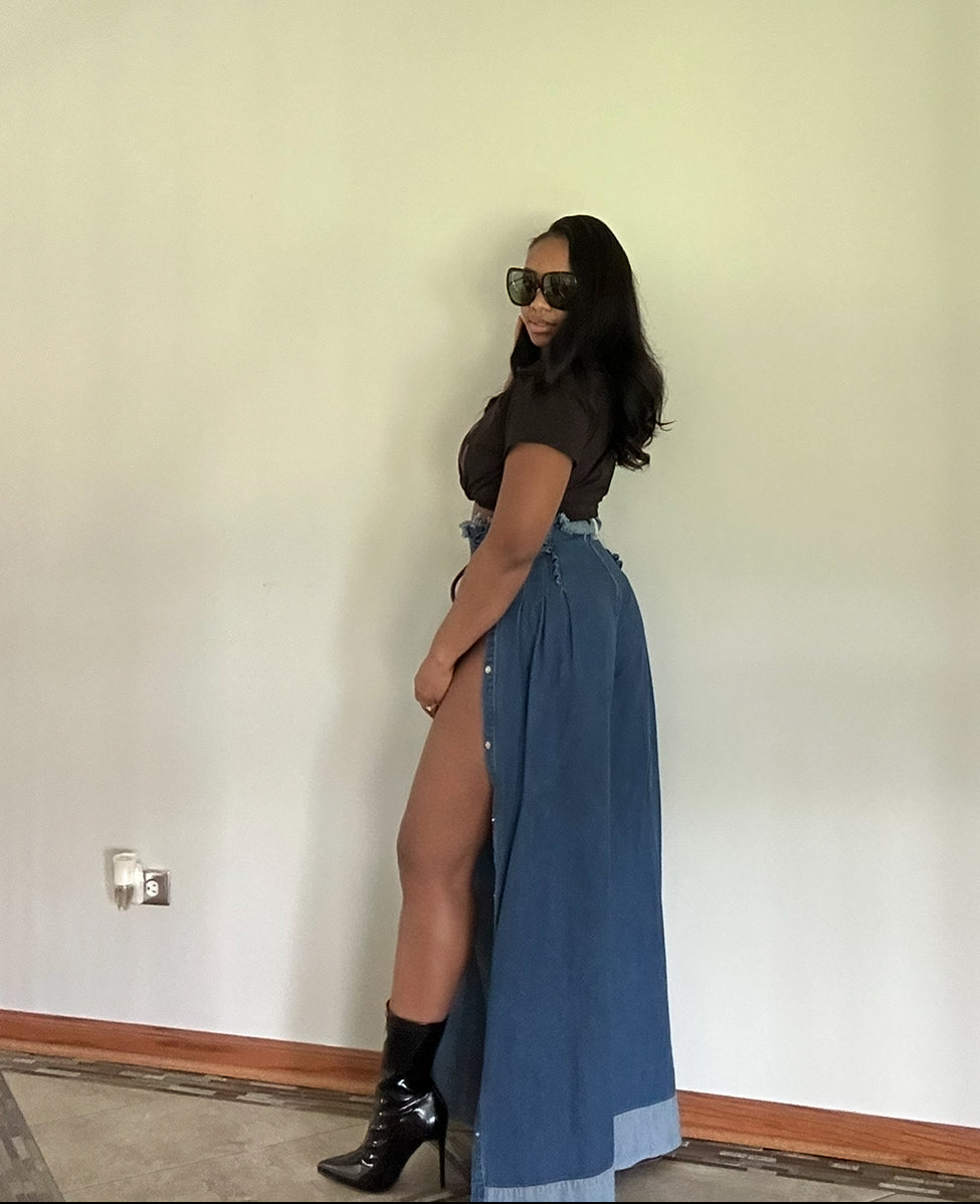 Most Wanted Fitted Tee